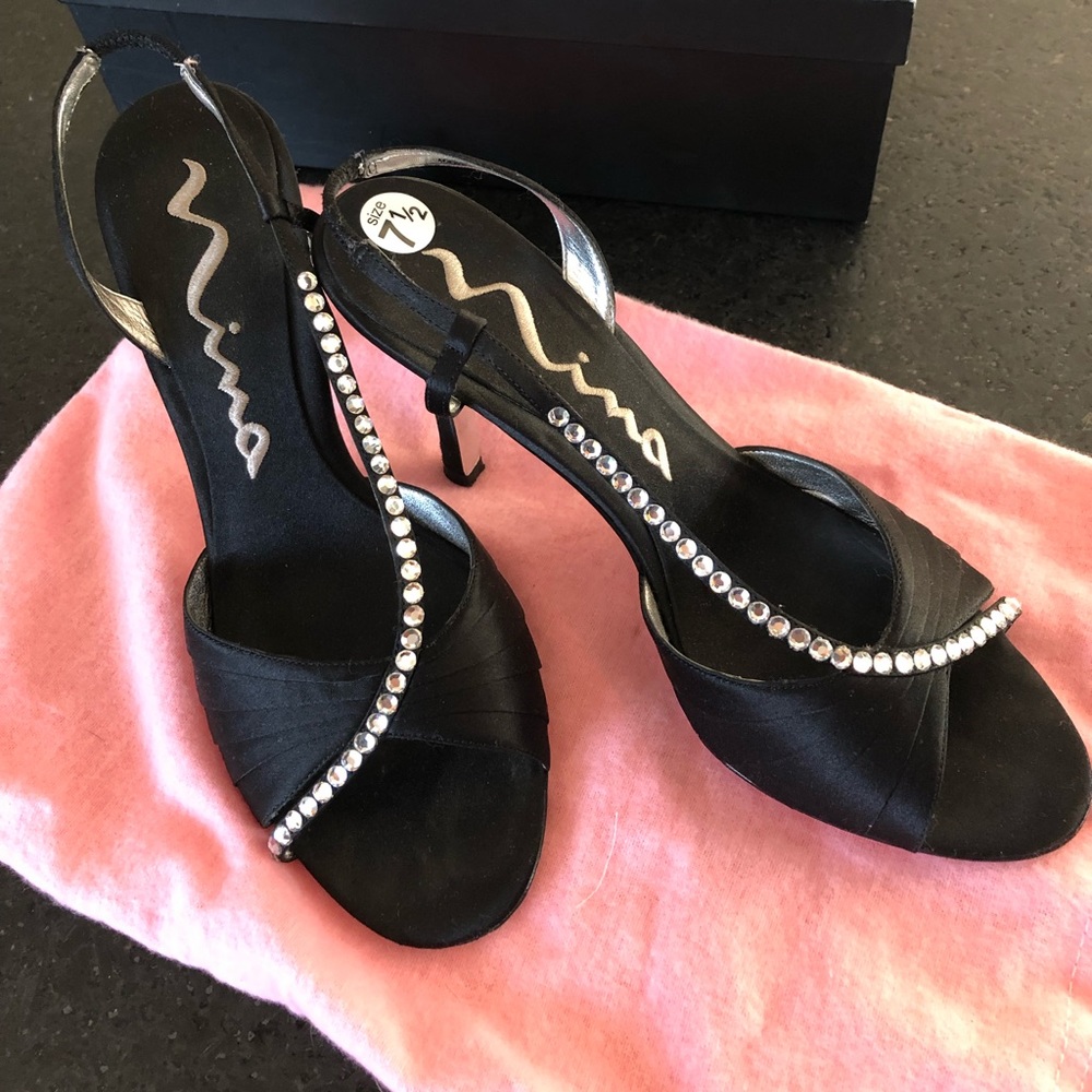 Nina Vergone black satin heels with rhinestones ✨